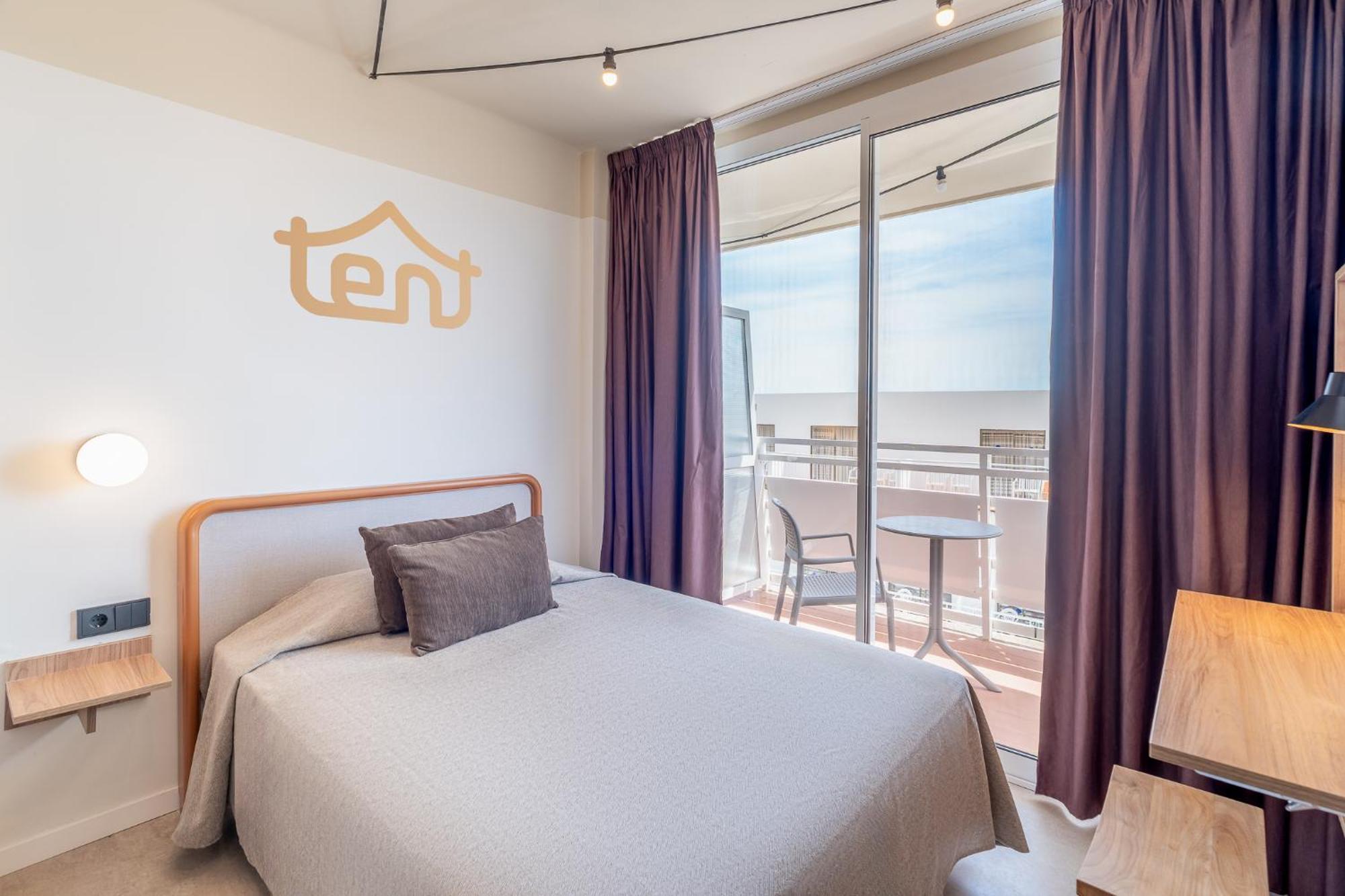 Hotel Tent Arenal